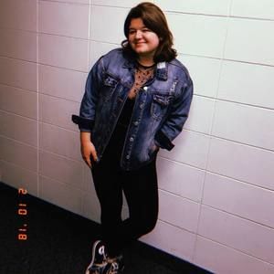 Meet your Posher, Ellie